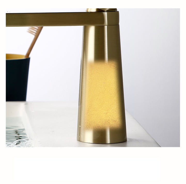 Robinet salle de bain lavabo minimaliste géométrique design en laiton doré brossé - Contrôle facile du débit et de la température de l'eau.