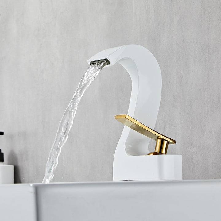 Robinet lavabo salle de bain cygne design - Blanc, avec écoulement en cascade. Contrôle précis de la température et débit en cascade.