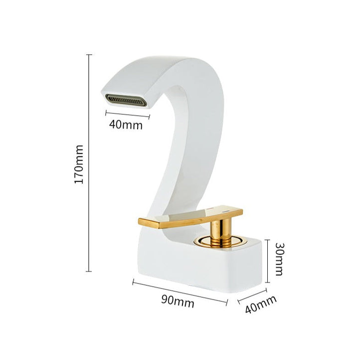 Robinet lavabo salle de bain cygne design - Doré, un mitigeur cascade en forme de cygne doré brillant pour une salle de bain élégante et contemporaine. Contrôle précis de la température et écoulement en cascade. Dimensions : 170 x 90 mm. Poids : 955g.