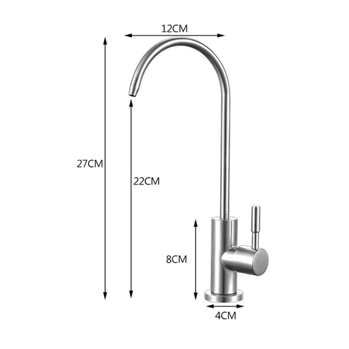 Robinet évier cuisine fin mitigeur - Argenté: un robinet d'évier en acier inoxydable 304 avec une silhouette fine et raffinée. Facile à régler grâce à sa poignée unique et sa rotation à 360°. Parfait pour tout type de décoration de cuisine.